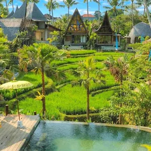 **** Resort Menzel Indonesia